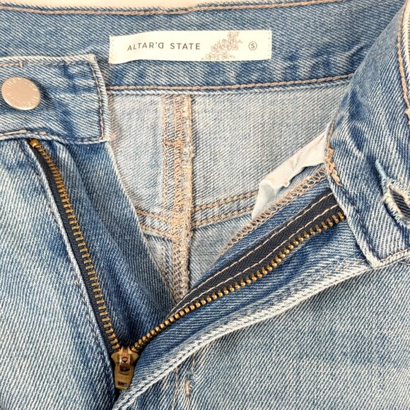 Altar’d State Jocelyn Front Slit Classic Midi Denim Skirt Womens S Light Wash - Picture 2 of 8